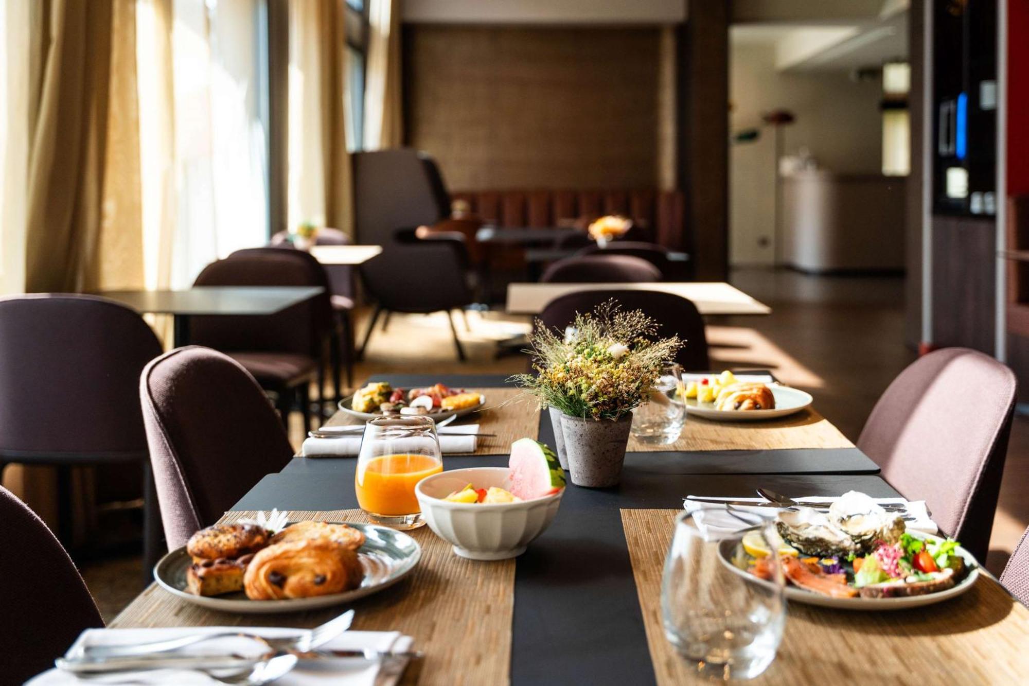 Le Masq Hotel Best Western Premier La Rochelle  Bagian luar foto